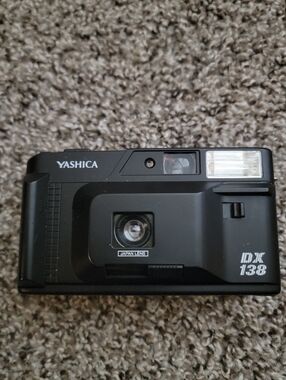 Vintage Yashica Vintage 35mm Camera in Black and Silver DX138